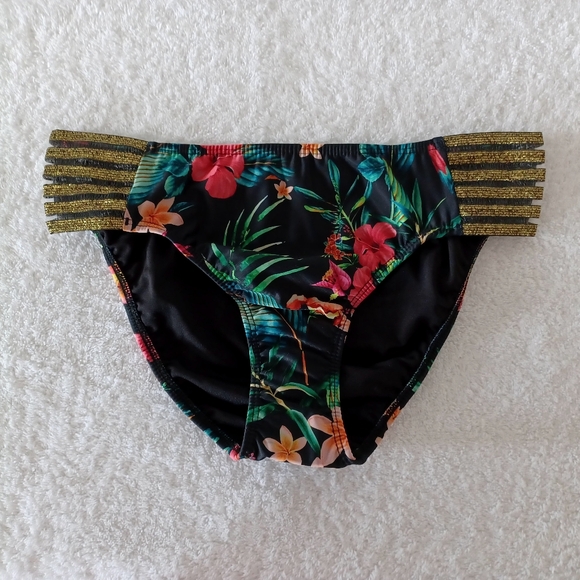 Venus Floral Bikini Set with Gold Stripes, Size 4 - Picture 11 of 16